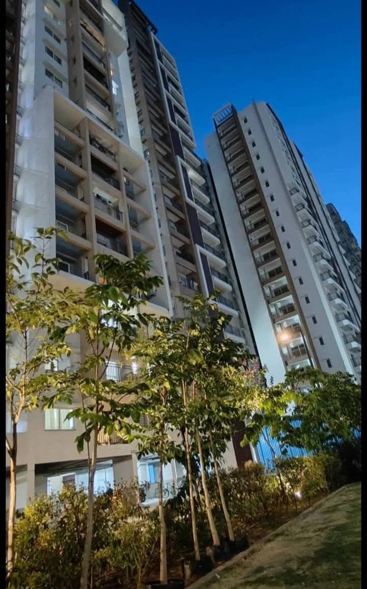 3BHK SEMI FURNISHED FLAT FOR RENT at Kokapet
